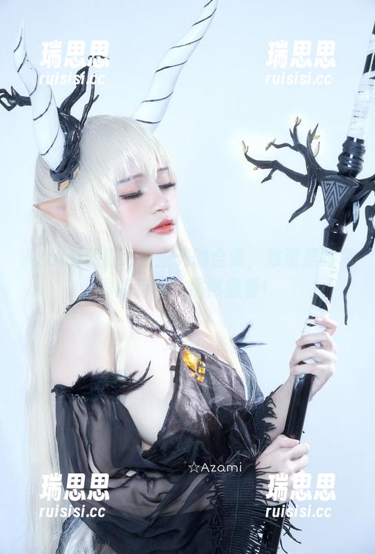 Azami Azami和服,没圣光的合集,难道是时尚界的特权,居然想看!