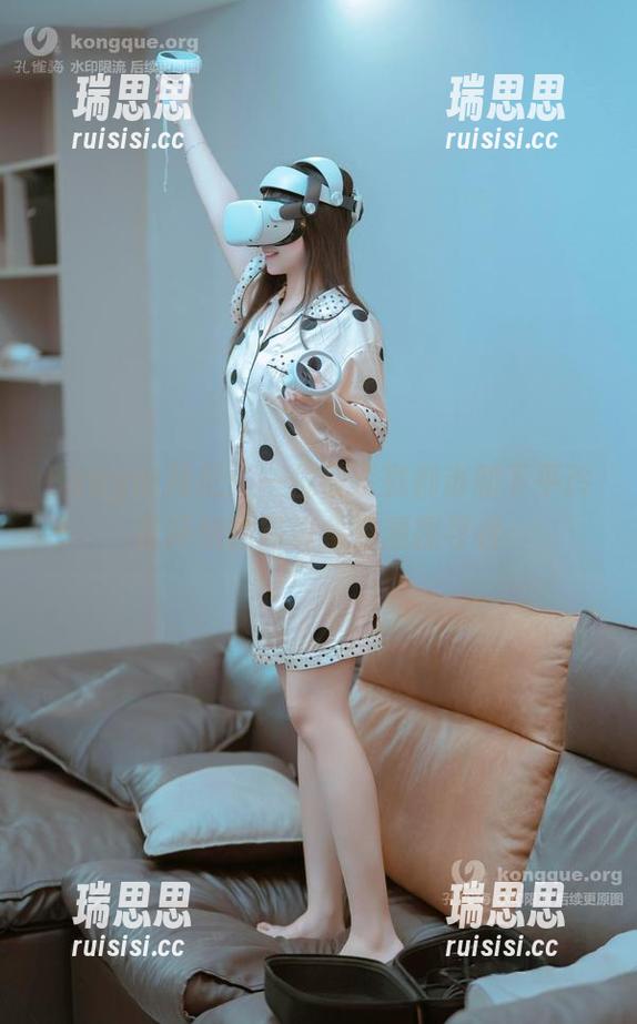 Bangni邦尼 Bangni邦尼:一位被杀戮都市和下平玲花环绕的写真集资源探寻者
