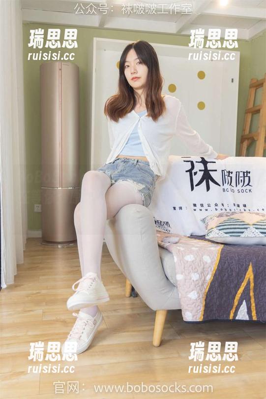BoBoSocks袜啵啵-小沫 BoBoSocks袜啵啵 - 小沫的白丝大腿袜在等你:原图分享的魅力让人难以抗拒,快来围观!