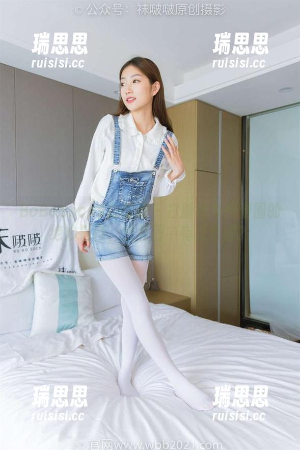 BoBoSocks袜啵啵-甜甜圈 BoBoSocks袜啵啵 - 白船袜与甜甜圈的绝妙搭档,究竟图中有几分甜?