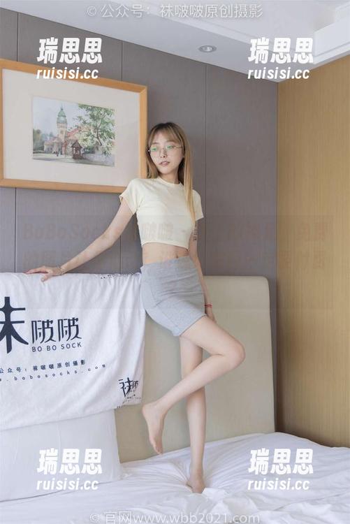 BoBoSocks袜啵啵 - 芝士的裸足，免费的图片让你心动，谁说好东西一定要付费？