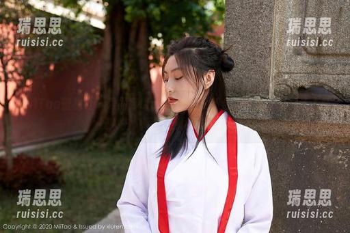 MiiTao蜜桃社-爱丽莎Lisa MiiTao蜜桃社 - 爱丽莎Lisa学姐的更新合集:每一张都让人怀疑人生,明明是师姐却像女神。