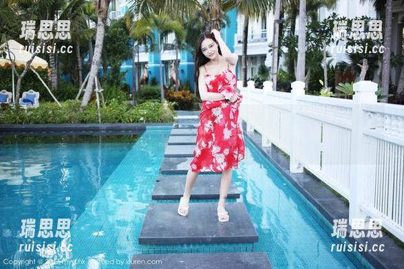 MyGirl美媛馆 - 图集分享：方子萱的死库水，瞬间让我怀疑人生的水上哲学！