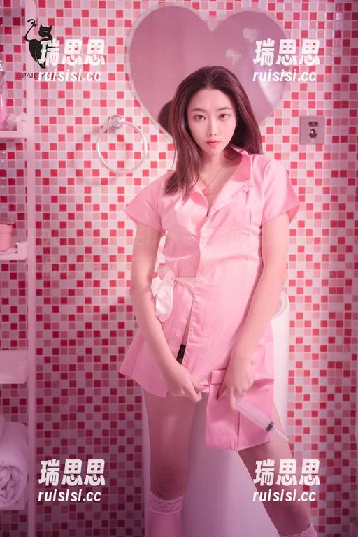 PDL潘多拉 - Ellie艾栗栗的美腿，高清作品让你一秒沉醉，这真的是腿吗，还是梦？