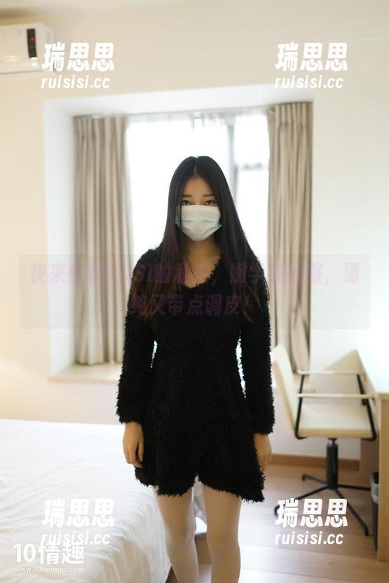 ROSI口罩 快来看看ROSI的私拍,嫩学妹制服,清纯又带点调皮!
