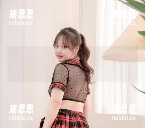 看完Sia(시아)的SAINTPhotolifeVOL.2，原图上的小细节竟然让我想起了……哦，那又是个啥？