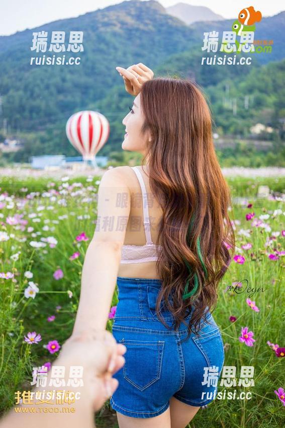 TGOD推女神-杨上萱 TGOD推女神 - 眼镜背后的故事,杨上萱的福利原图来打扰一下