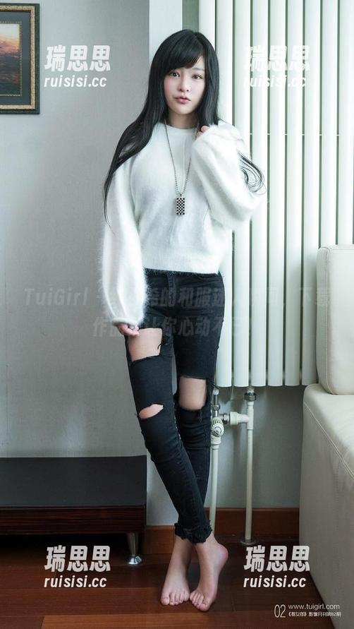 TuiGirl-纯小希 TuiGirl - 纯小希的和服迷人瞬间,下载作品集让你心动不已!
