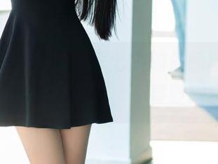 TuiGirl推女郎 – 李七喜的最新图包，再探她隐藏的秘密，不要眨眼哦。