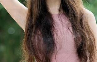 TuiGirl推女郎 – 赵惟依美足美图更新中，看看她的‘脚’步，简直是时尚界的小精灵！