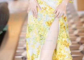 XIAOYU语画界 – 穿上徐莉芝的定制皮衣，走出家门，这种气势，连快递小哥都忍不住多看一眼！