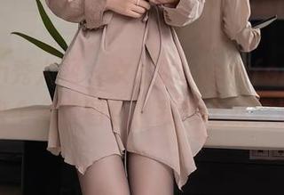 Xiuren秀人网 – 女王的Jennifer小若，给我来个全套图包，我马上就要剁手！