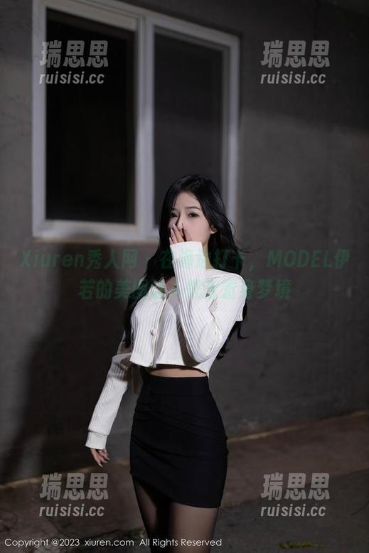 Xiuren秀人网-MODEL伊若 Xiuren秀人网 - 在海边打卡,MODEL伊若的美图让人恍若置身梦境