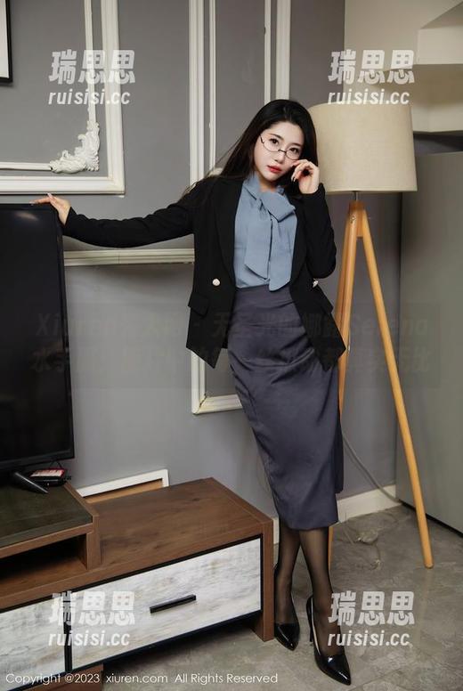 Xiuren秀人网-娜露Selena Xiuren秀人网 - 无圣光的娜露Selena水手服:图片中的每一丝撩动都真实无比