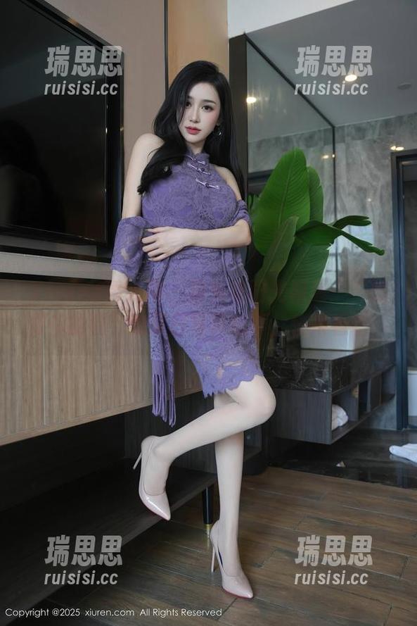 Xiuren秀人网 - 猫头与阳光相遇：“想做你的猫”的夏日写真故事，快来看看！