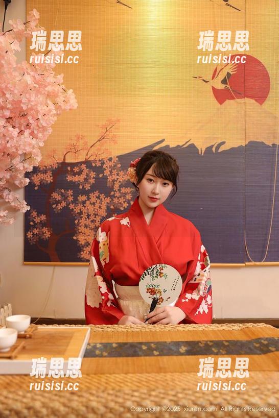 Xiuren秀人网-林文文 Xiuren秀人网 - 精选写真,林文文的水手服,时光仿佛在海浪间穿行。