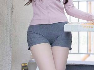 Xiuren秀人网 – 女友的美图：糯美子Mini带你吃下这波颜值炸弹！