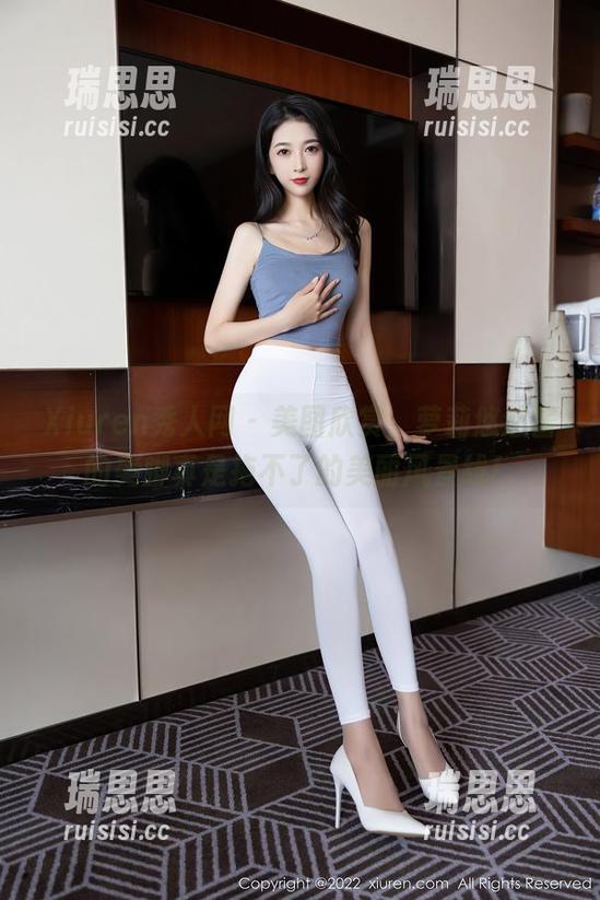 Xiuren秀人网-萝莉悠悠酱 Xiuren秀人网 - 美图欣赏,萝莉悠悠酱的美脚真是拖不了的美丽风景线!