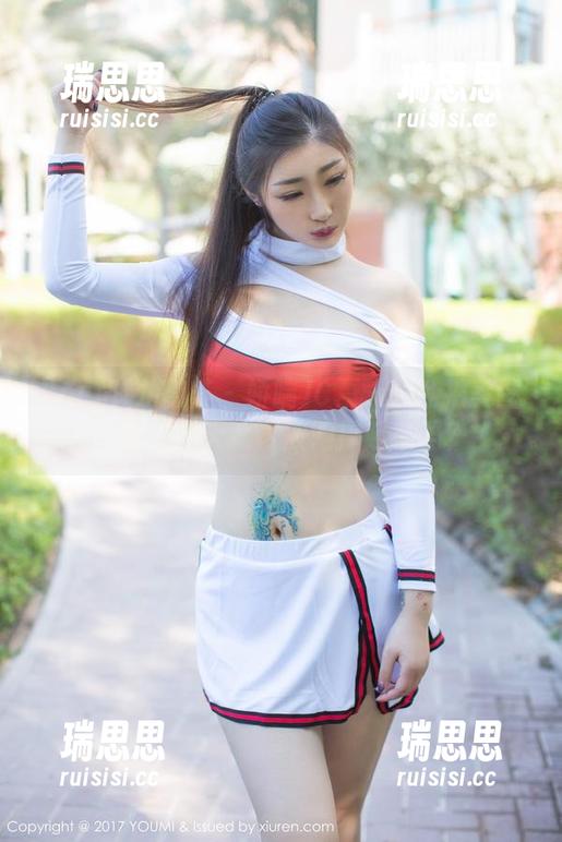 YouMi尤蜜荟-娇喘JC YouMi尤蜜荟 - 娇喘JC夏天的私拍美图,难道夏天就该被她撑起来吗?