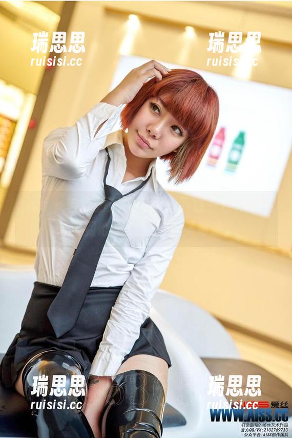 aiss-若兮 aiss - 若兮的短裙写真,下载一份从视觉刺激到心灵共振的完美体验。