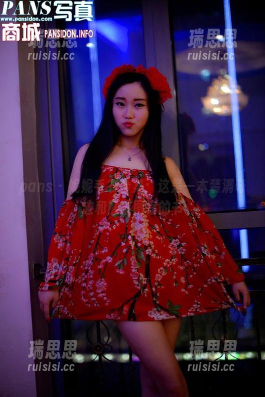 pans-妮妮 pans - 妮妮毛衣合集:这是一本装满奇迹和熊猫图案的书