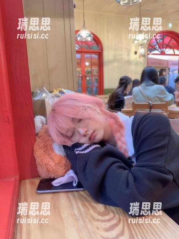 wendydydydy_酱油 免费!Wendy的礼服资源,虽然我觉得我只适合沙滩拖鞋