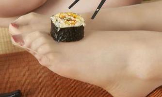 丽柜 – 咳咳，雪糕的美腿写真，冷得让人心里发热？