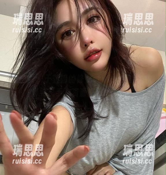 微密圈 - 于芷晴的修女style：美图中的清纯杀手，资源来得太干脆！