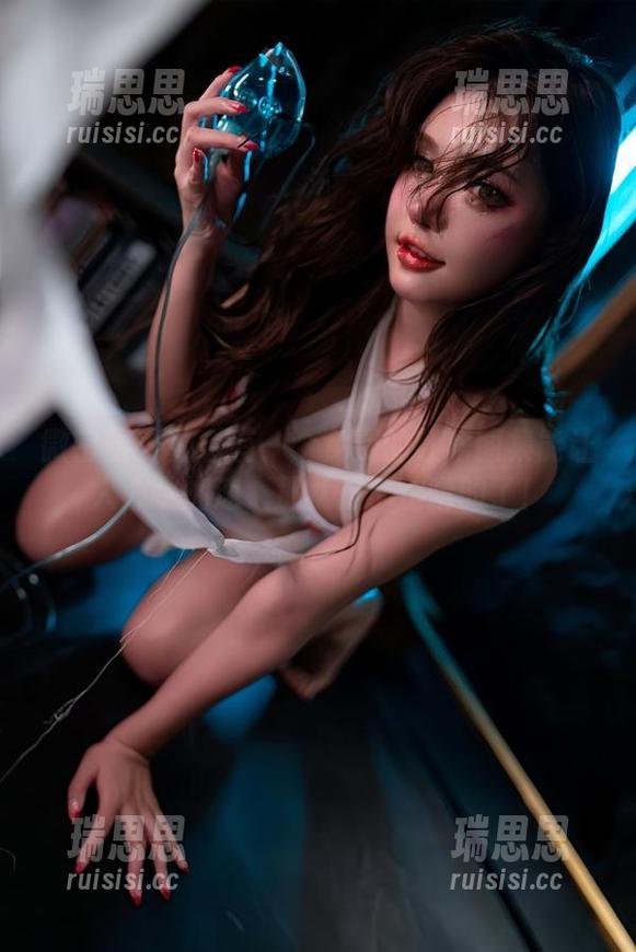 微密圈 - 如若有一个免费的红裙图集能让人心跳加速，那就是于芷晴的了！