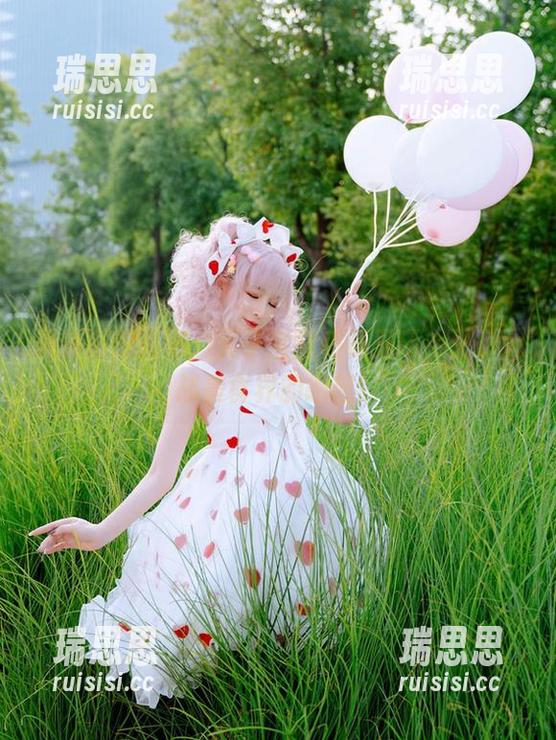叉子宝宝 最新图册揭秘:叉子宝宝和杨玉环,叉子大战美食界的崛起!