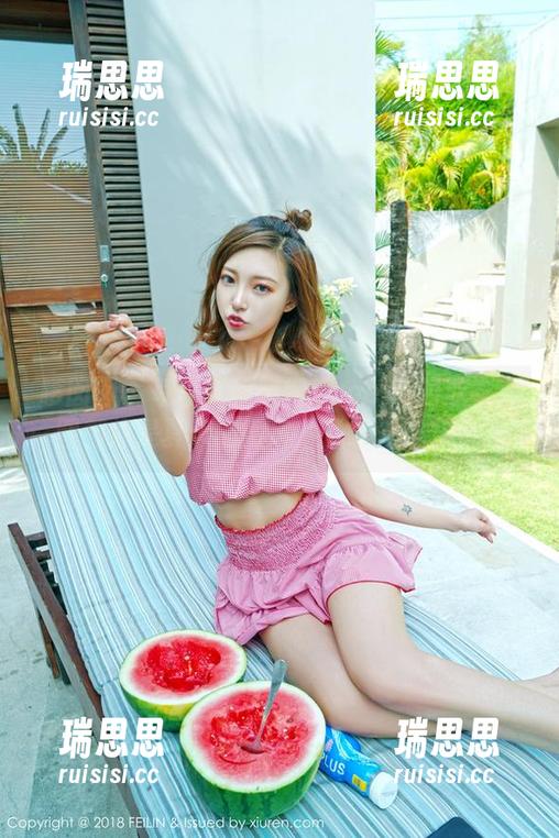 嗲囡囡-程慧娴Phoebe 嗲囡囡 - 每一张程慧娴Phoebe的泳衣美图都像是夏天的微风,下载就是享受。