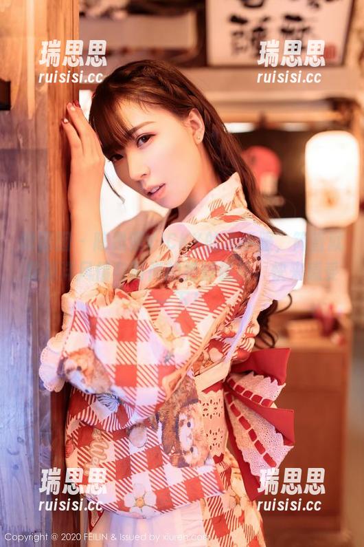 嗲囡囡-陈雅漫VICKY 嗲囡囡 - 陈雅漫VICKY的水手服,简直就是海洋风情与时尚的绝妙碰撞,快来感受一下!