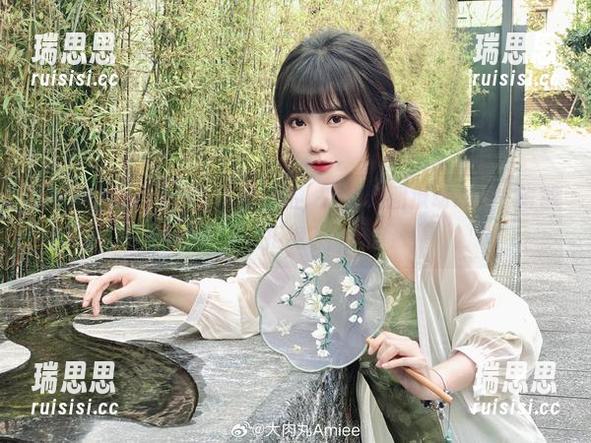 大肉丸Amiee 大肉丸Amiee的芭芭拉作品,高清原图撩动心弦,谁能拒绝?