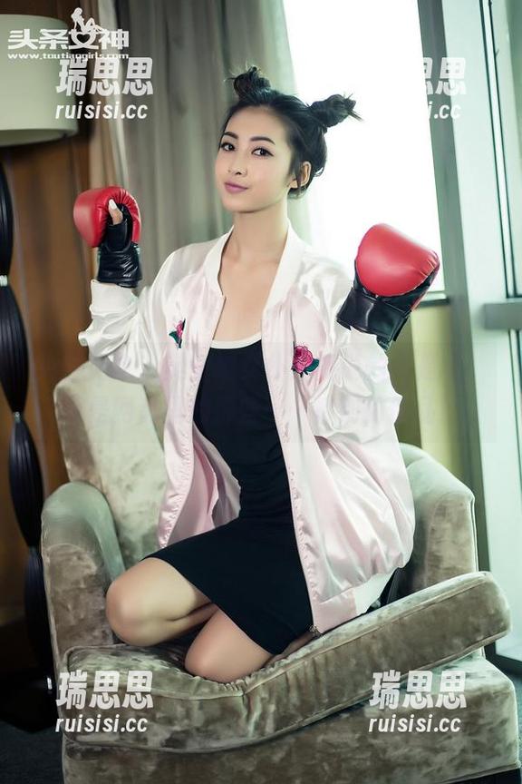 头条女神 - 樊安妮女仆：我说的不是宅，而是网盘里的那些……特别的作品！