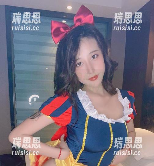 奈汐酱Nice 奈汐酱Nice的21号自拍合集-007:丛林探险还是咖啡时光?