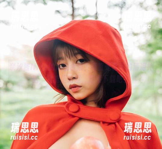 奈汐酱Nice的泳衣合集，简直是夏天的清凉神器，谁能拒绝呢，赶紧下载吧！