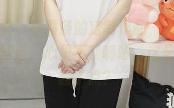 小众视觉 – 小薯条的定制作品，皮衣的魅力完全释放，心里不禁嘀咕，这是不是太骚了点？