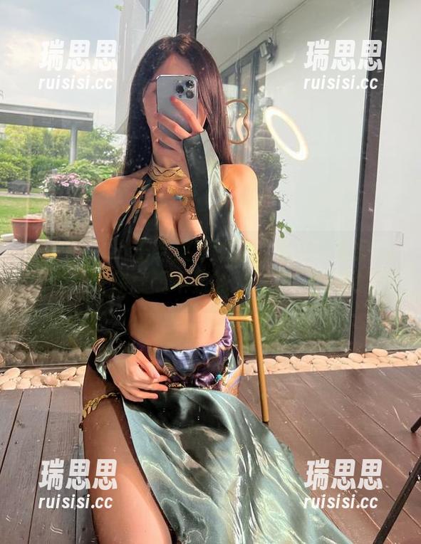 小玉吃果冻 微密圈 - 小玉吃果冻的护士系列:私房图包,给你意想不到的‘治疗’体验!