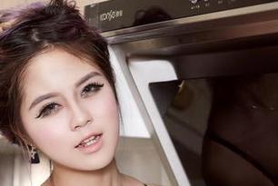 尤物馆 – 光滑如丝，在线追踪陈怡曼coco油亮合集！