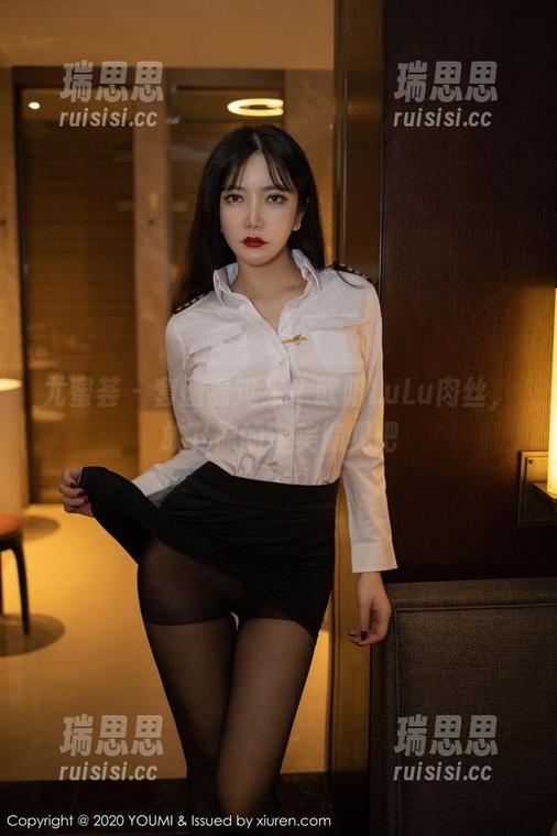 尤蜜荟-欧阳LuLu 尤蜜荟 - 套图看过来!欧阳LuLu肉丝,放下你的审美偏见吧
