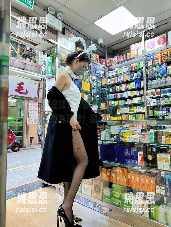 就是阿朱啊 微密圈 - 就是阿朱啊的美足图包,保准让你的审美观重新洗牌,别说我没提醒你!
