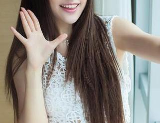 推女神 – 这可是莫雅淇的最新图包！她的套装让我怀疑自己的时尚感