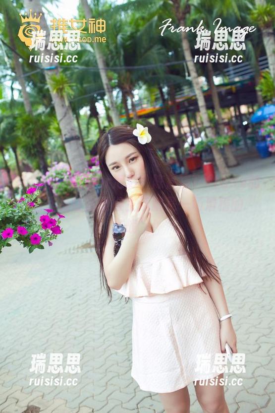 推女神-陈嘉嘉Tiffany 推女神 - 泡澡or泡影?陈嘉嘉Tiffany的浴缸作品让你觉得生活就是一场滑稽的“水战”!