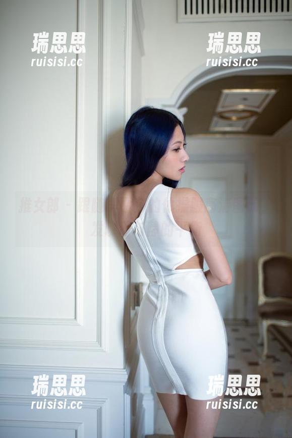 推女郎 - 跟随李丽莎的体操服高清图册，发现动与静的平衡