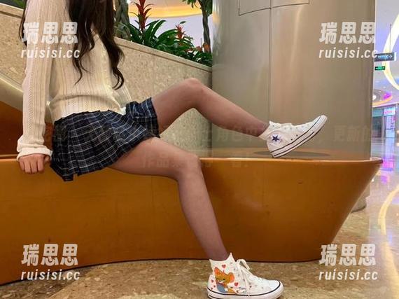 无敌哒小姨妈 微密圈 - 无敌哒小姨妈在护士角色中拼尽全力,更新的作品集值得一看!