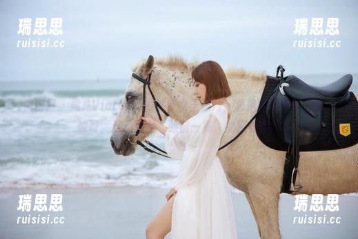 果儿Victoria 微密圈 - 果儿Victoria的漆皮女王照片,总是能让我停下来,哎呀,这不就是‘眼前一亮’的感觉吗?