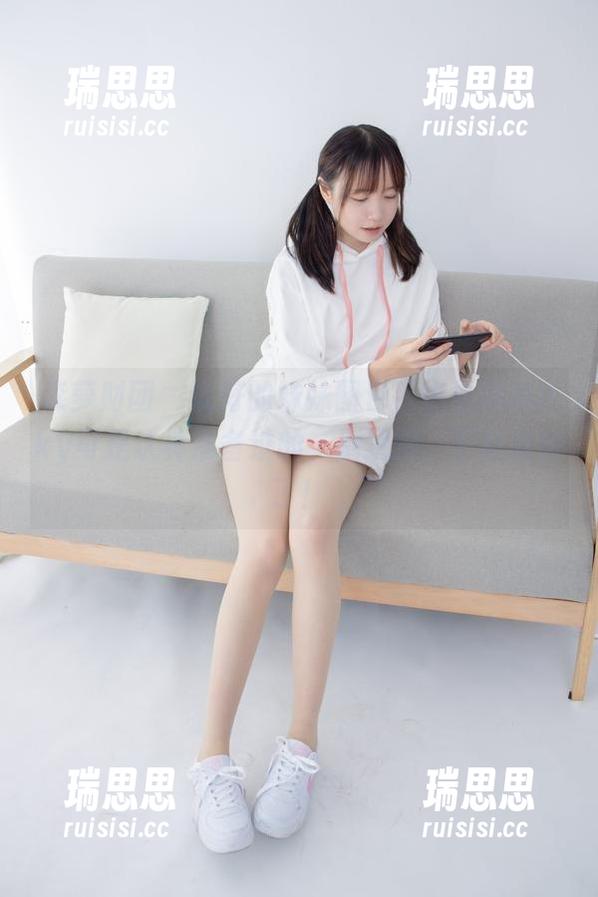 森萝财团-小奶糕Milky 森萝财团 - 说好的妹妹图包,小奶糕Milky可是认真准备过的,别犹豫,下载就好了!