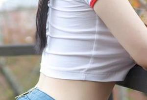 模范学院 – “穿着体操服的伊小七MoMo：每个动作都在说故事！”——获取作品集资源阅读
