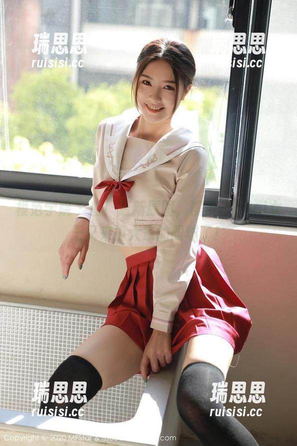 模范学院-糯美子Mini 模范学院 - 看!最新原图,糯美子Mini女王又来撩大家的眼球了!