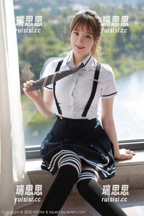 模范学院-蒋小静Jessica 模范学院 - 蒋小静Jessica的学姐写真,仿佛一把无形的锋利刀